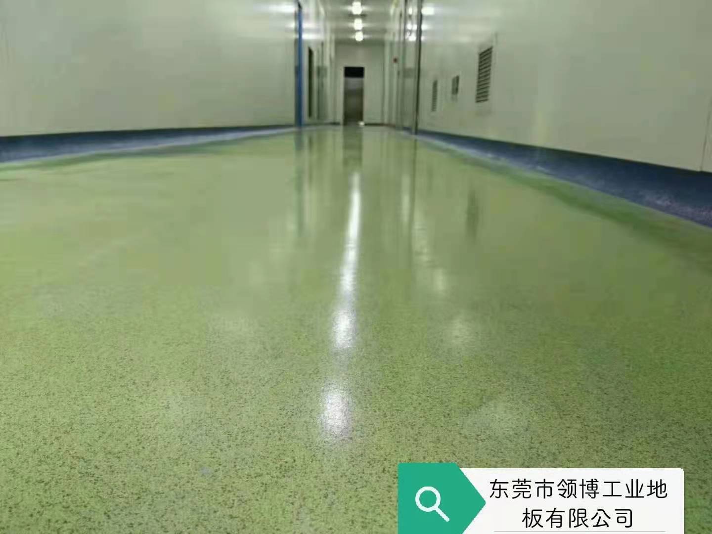備受關(guān)注的彩色透水地坪有著什么樣的作用
